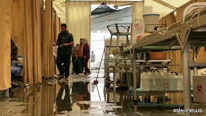 Le forti piogge aggravano le difficoltà degli sfollati di Gaza