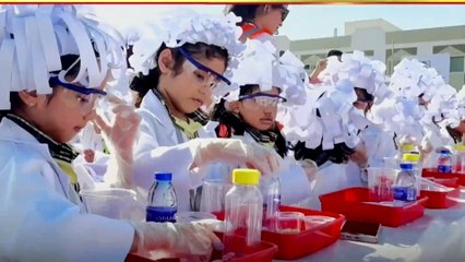 അയ്യായിരത്തോളം കുട്ടി ശാസ്ത്രഞ്ജൻമാർ... ഷാർജയിലെ സ്കൂളിൽ പിറന്നത് വേറിട്ടൊരു ലോക റെക്കോർഡ്