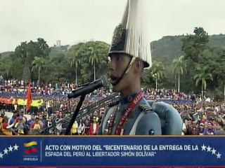 Presidente Nicolás Maduro recibió la simbólica Espada del Perú