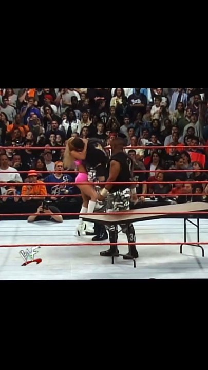 Bubba wasn’t there #viral #wrestling #entertainment #wwe #prowrestling #nostalgia #trishstratus