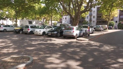 Des milliers de places de stationnement supprimées d'ici décembre 2026