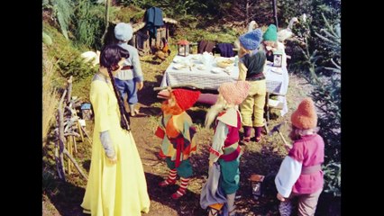 Schneewittchen und die sieben Zwerge | movie | 1955 | Official Trailer