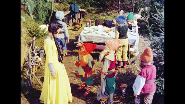 Schneewittchen und die sieben Zwerge | movie | 1955 | Official Trailer