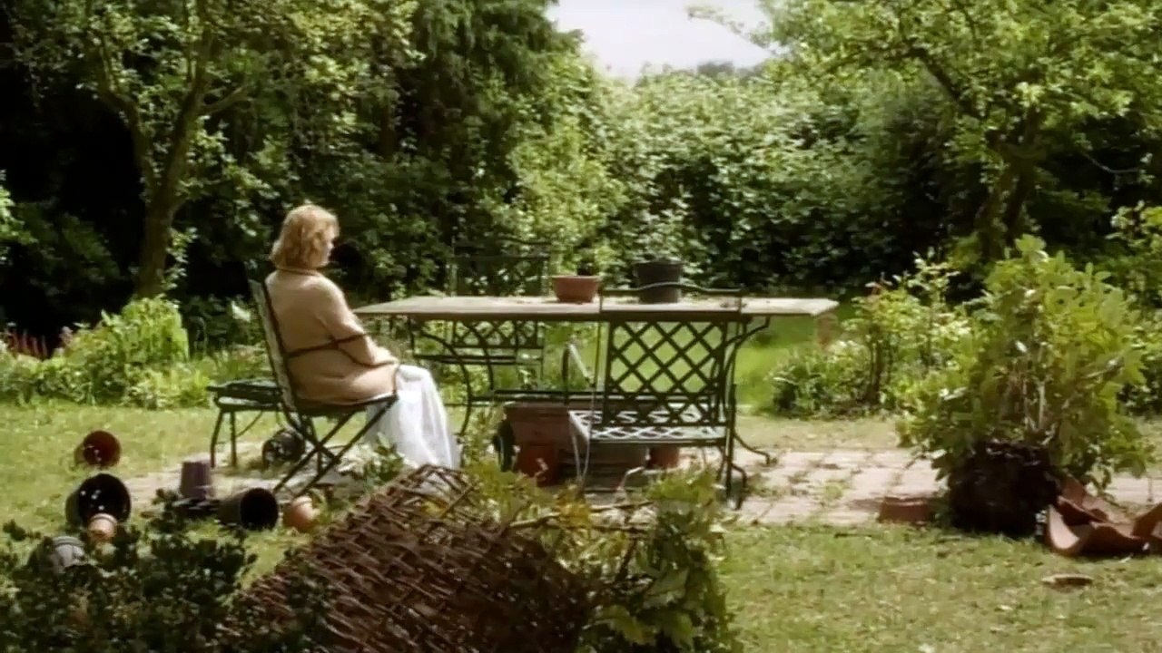 Satte Farben vor Schwarz | movie | 2011 | Official Trailer