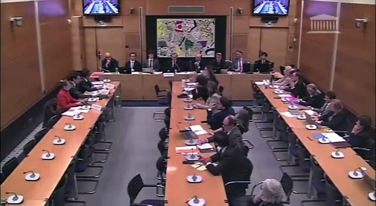 Commission sur France Télé : Gros malaise, quand le Président de l'ARCOM est interrogé sur la nomination au conseil de Foued Berahou qui se présente comme "anti-fasciste et anti-Bolloré"