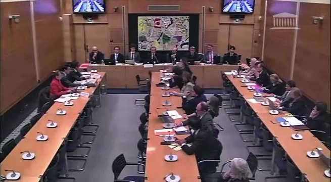 Commission sur France Télé : Gros malaise, quand le Président de l'ARCOM est interrogé sur la nomination au conseil de Foued Berahou qui se présente comme anti-fasciste et anti-Bolloré