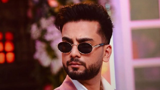 YouTuber Elvish Yadav Acting डेब्यू के लिए तैयार!