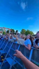 Promis, il n’y aura pas de bisous dans vos livres 😄…Sauf un ☝️🙂 qui se trouve au furet