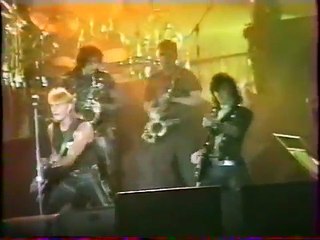 1991 - Johnny Hallyday - La fille de l’été dernier & Dégage (Amateur, Namur, 11 septembre)