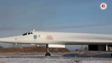 Russia’s Tu-160 missile carriers conduct scheduled flight over neutral Arctic waters