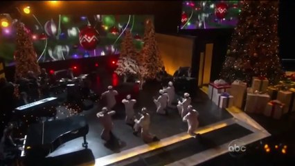 Rockin' Around The Christmas Tree (Live) - LeAnn Rimes