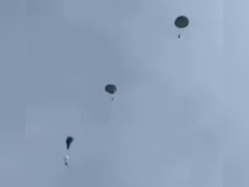 Fallschirm versagt: Soldat kracht ungebremst zu Boden