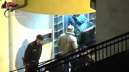 Latitanti della 'Ndrangheta aiutati a sfuggire alla pena: 7 arresti tra Crotone e Milano (26.11.25)