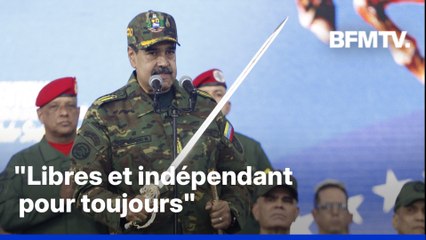 Nicolas Maduro brandit une épée de Simon Bolivar pour "rejeter" la menace américaine