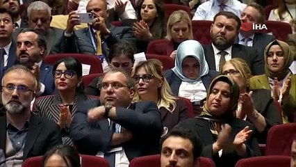 Cumhurbaşkanı Erdoğan: "Hastaya şifa olma bilincinin adeta genlerimizi işlediği bir coğrafyanın varisleri olarak nerede durduğumuzu idrak etmeye mecburiyetimiz var. Bizler İbn-i Sina’nın varisiyiz"