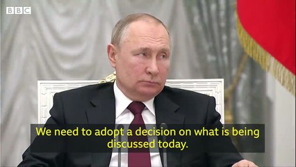 Vladimir Putin dresses down Russia's spy chief - BBC News