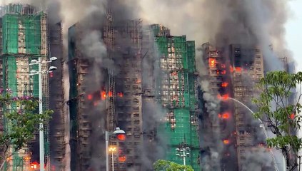 Hong Kong, 13 morti e 16 feriti nell'incendio di un complesso residenziale nel quartiere di Tai Po