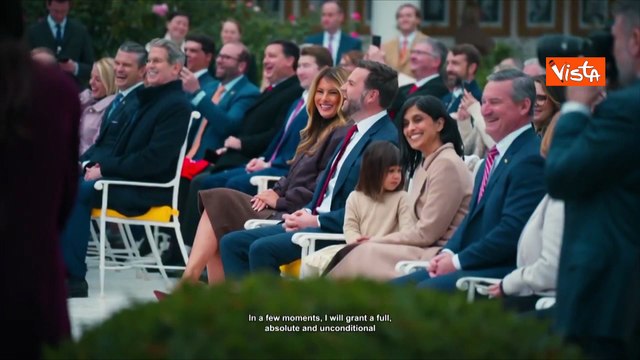 I tacchini Gobble e Waddle passeggiano in giardino Casa Bianca prima della cerimonia di grazia