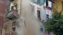 لحظة انهيار عقار "السعادة" في كرموز بالإسكندرية