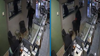 Ordu'da, kasklı şüphelinin kuyumcu hırsızlığı kamerada