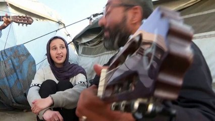 Gaza: aulas de música dão paz às crianças
