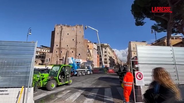 Torre dei Conti, al via i lavori di messa in sicurezza dopo il crollo