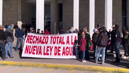 Agricultores mexicanos bloquean aduanas fronterizas en Ciudad Juárez en medio del paro nacional
