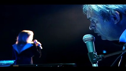 SYLVIE VARTAN — L’AMOUR C’EST COMME LES BATEAUX — (GILLES THIBAUT / ANDRÉ POP) | SYLVIE VARTAN A L’OLYMPIA BRUNO COQUATRIX | 2009