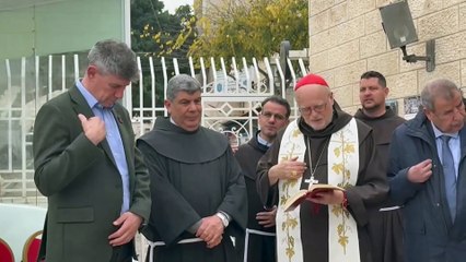 El papamóvil de Francisco se convierte en clínica para los niños de Gaza