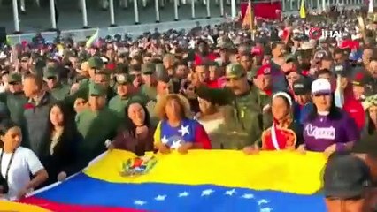 ABD'den terör örgütü üyeliği suçlaması! Maduro'dan kılıçlı rest