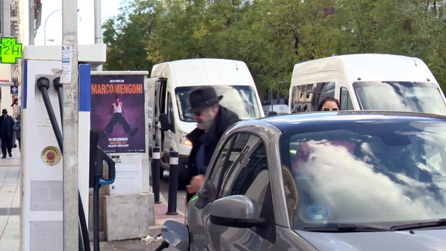 Antonio Resines, más calmado, responde a los medios y cuenta cómo se encuentra