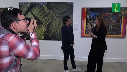 El fotógrafo venezolano Carlos Muñoz exhibe en Miami la historia viva de los migrantes