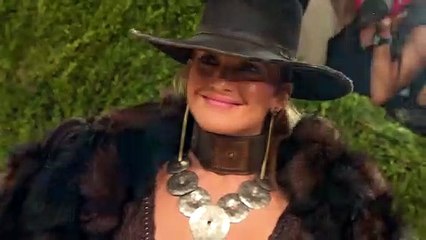 Jennifer Lopez Encourages Britney Spears To ‘Stay Strong’ Amid Feud With Kevin Federline