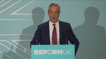 Farage Sounds Alarm: UK Trapped in ‘Economic Doom-Loop’