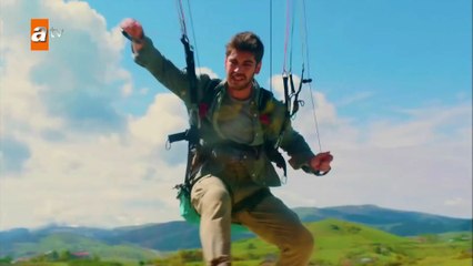 Vermem Seni Ellere - paraglider crashes into a truck