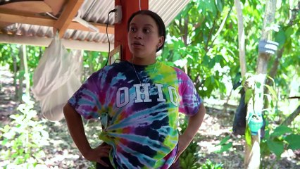 Puso camara de vigilancia para mirar a sus vecinos y esto paso