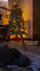 Mόργκαν: Απαθανατίζει τον γιο του μπροστά στο Χριστουγεννιάτικο δέντρο