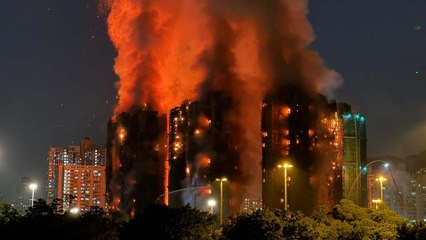 Incendio en complejo residencial de Hong Kong deja por lo menos 13 muertos