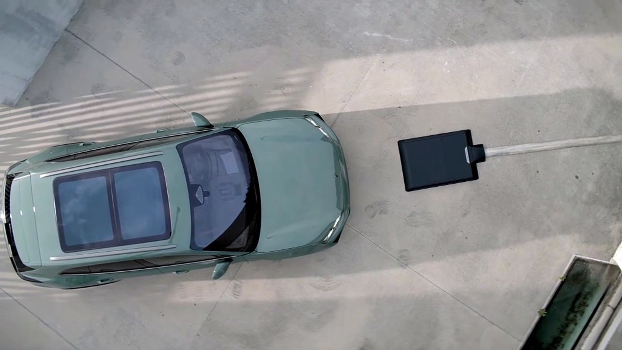 Porsche Cayenne Turbo Electric (Recharge électrique par induction)