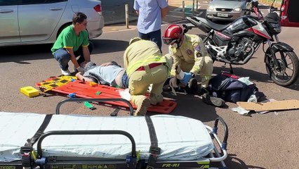 Motociclista é socorrido após acidente com Saveiro no Centro de Cascavel
