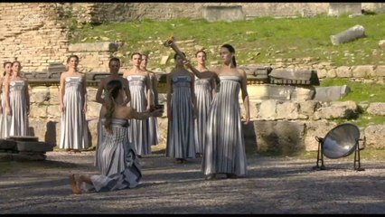 Accesa a Olimpia la fiamma olimpica dei Giochi di Milano Cortina