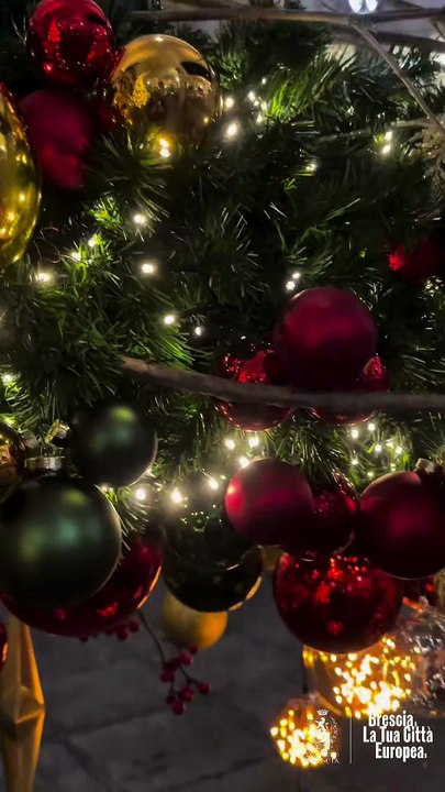 Brescia - L’atmosfera del Natale sta iniziando a prendere forma  (26.11.25)