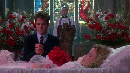 A regular girl, Veronica, tries to survive the social jungle of high school by sticking with the three most popular girls at school  HD ( Comedy )