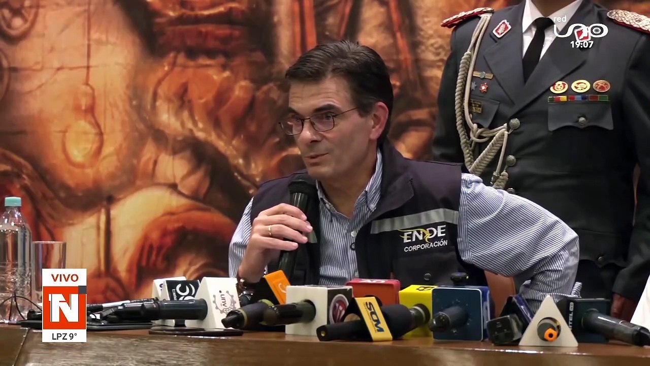 CONFERENCIA RODRIGO PAZ
