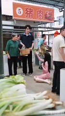 The Man Picked Up by the Poor Boy Turned Out to be a Gold Nugget - Full Movies English Sub