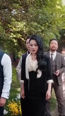 El CEO llevaba 30 años soltero, hasta que una inocente chica le robó el corazón… y los besos