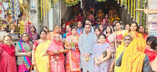 बने दूल्हा छवि देखो श्रीराम की, दुल्हन बनी सिया जानकी