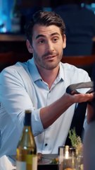 Un CEO frío se enamora de su becaria... sin saber ella es la esposa por contrato que rechazó