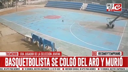 Tremendo: basquetbolista se colgó del aro y murió aplastado. Mirá el video
