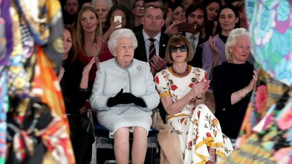 Times Queen Elizabeth Was Disrespected In Public